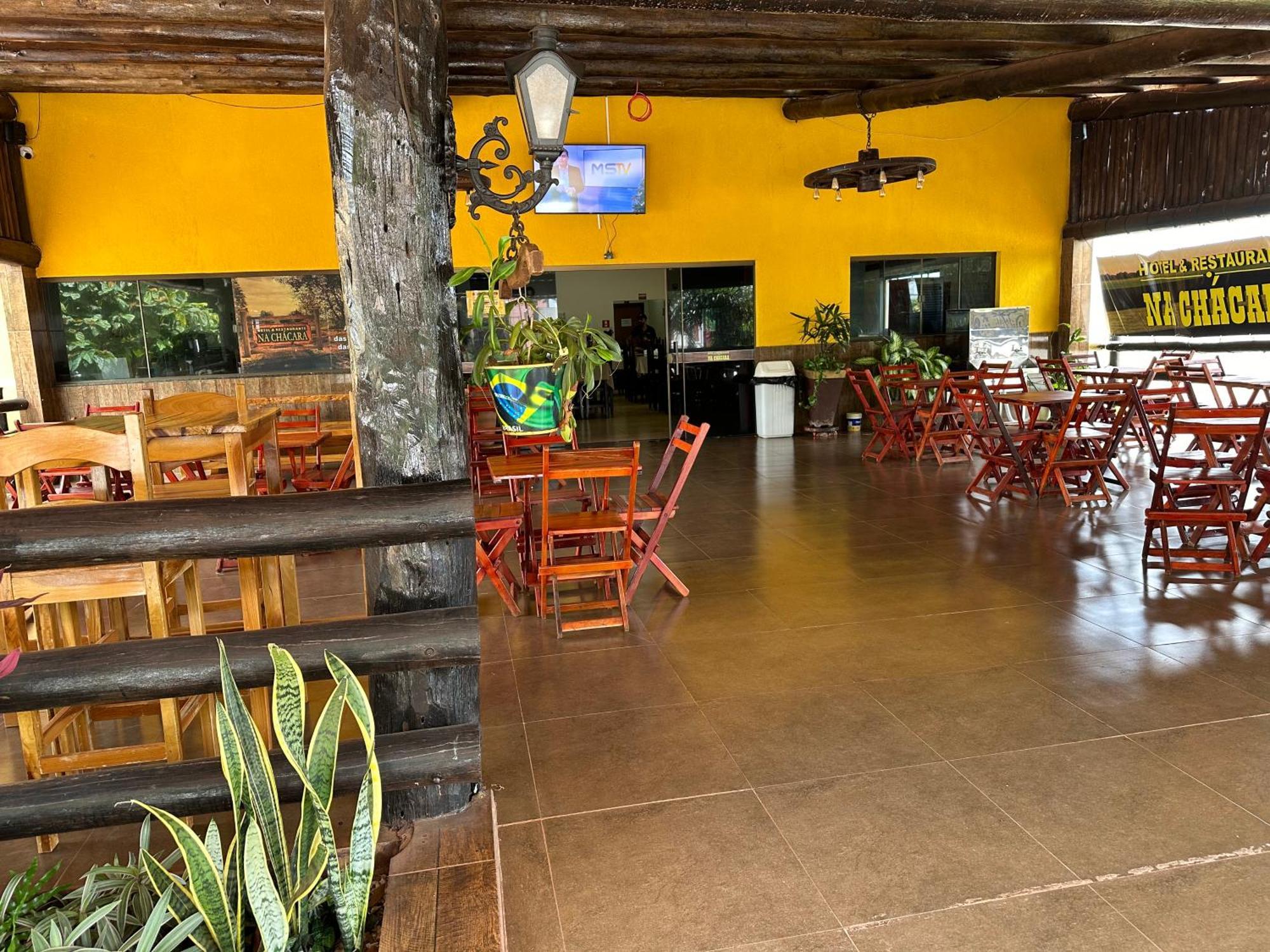 Hotel E Restaurante Na Chacara Dourados Ngoại thất bức ảnh