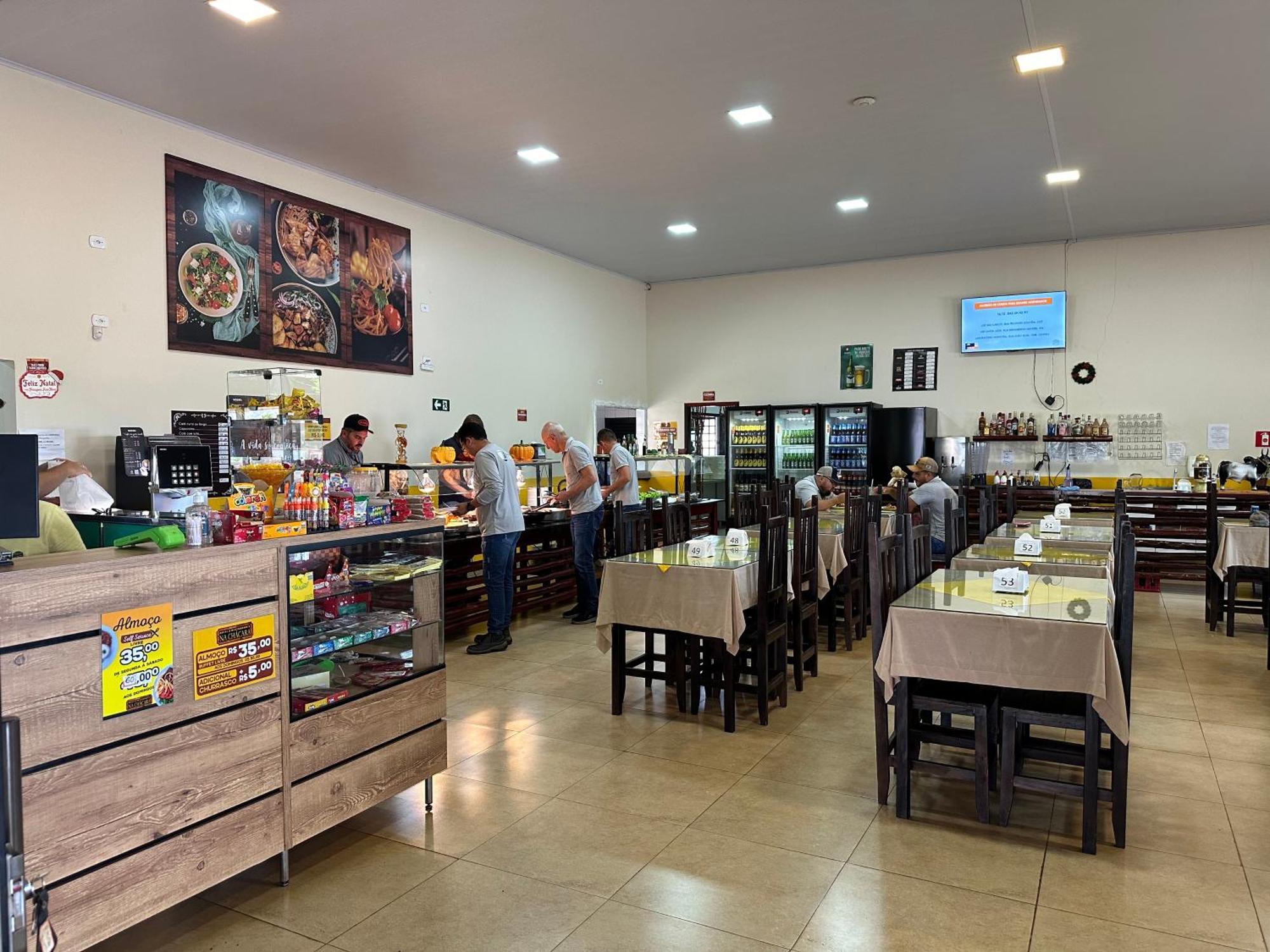 Hotel E Restaurante Na Chacara Dourados Ngoại thất bức ảnh