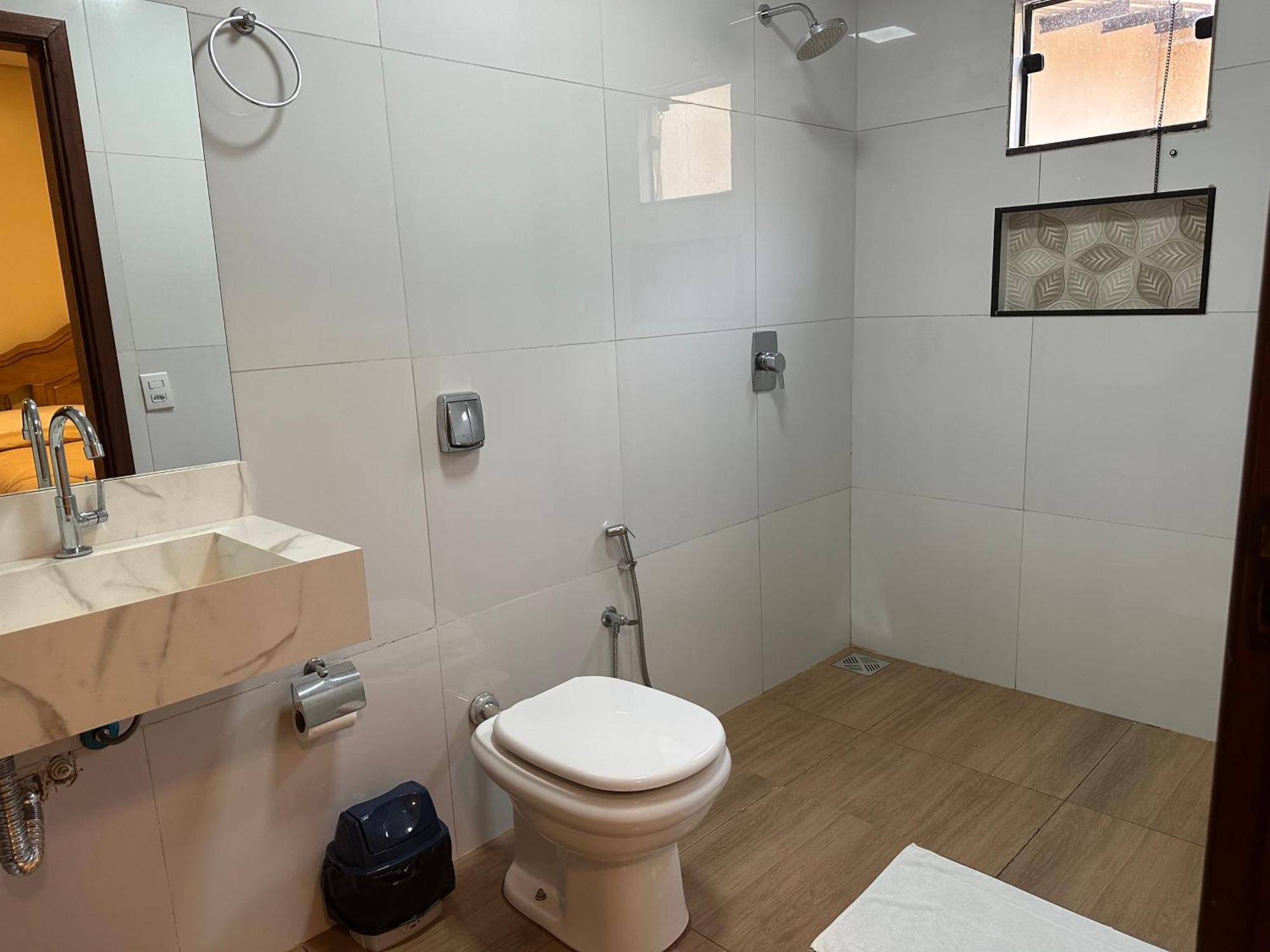 Hotel E Restaurante Na Chacara Dourados Ngoại thất bức ảnh